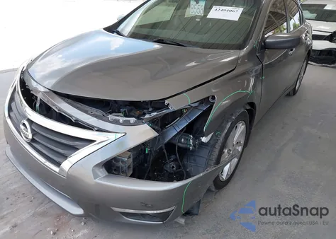 2015 Nissan Altima 2.5 Sv из США, поврежденный, VIN 1N4AL3AP4FC471591